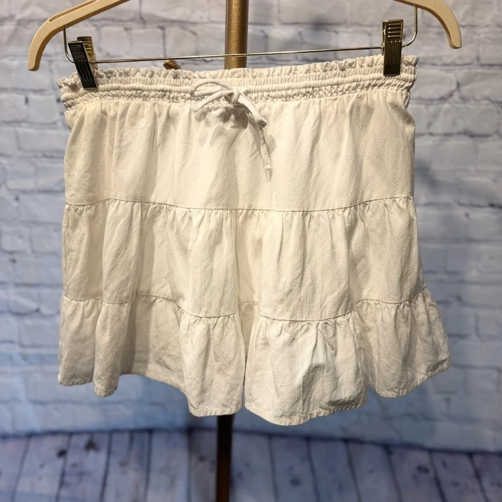 Le Lis Collection White Ruffle Tiered Linen Blend Mini Skirt Size Medium